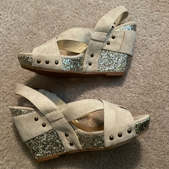 Cream suede, sparkly heels. Size 9. - Picture 3 of 9